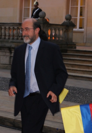 Juan Lozano-Presidente y Senador del Partido de la U